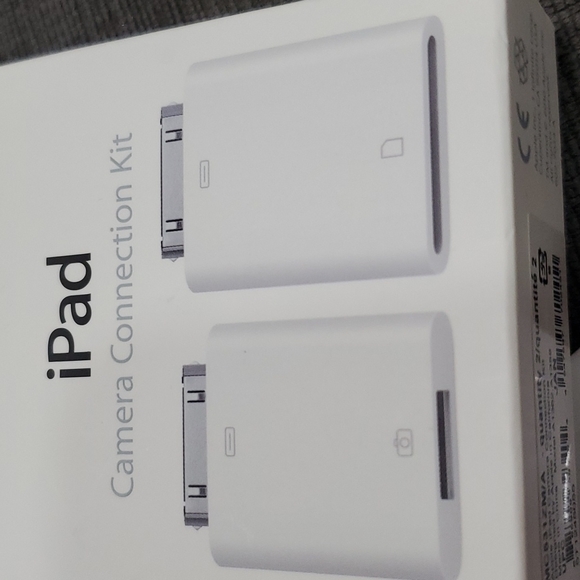 iPad camera connection kit #1117 - Picture 2 of 6